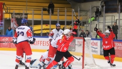 Hockey sur glace: La Suisse quitte l'ICHT avec une victoire en poche